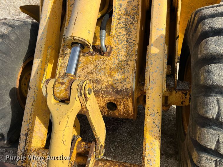 image for item DP2170 1975 John Deere 644BA  wheel loader