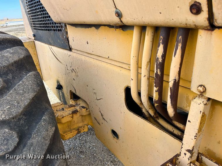 image for item DP2170 1975 John Deere 644BA  wheel loader