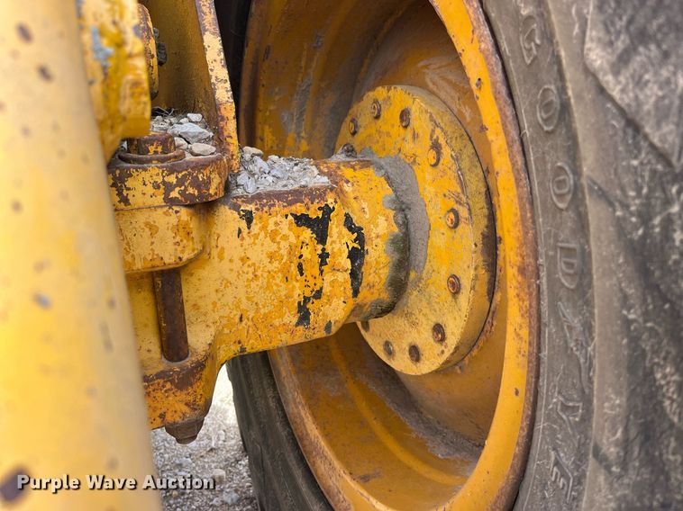 image for item DP2170 1975 John Deere 644BA  wheel loader