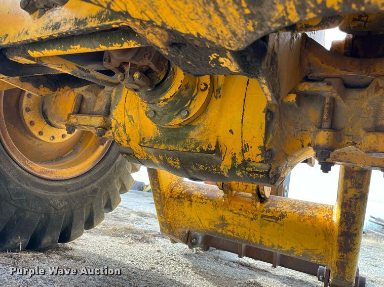 image for item DP2170 1975 John Deere 644BA  wheel loader