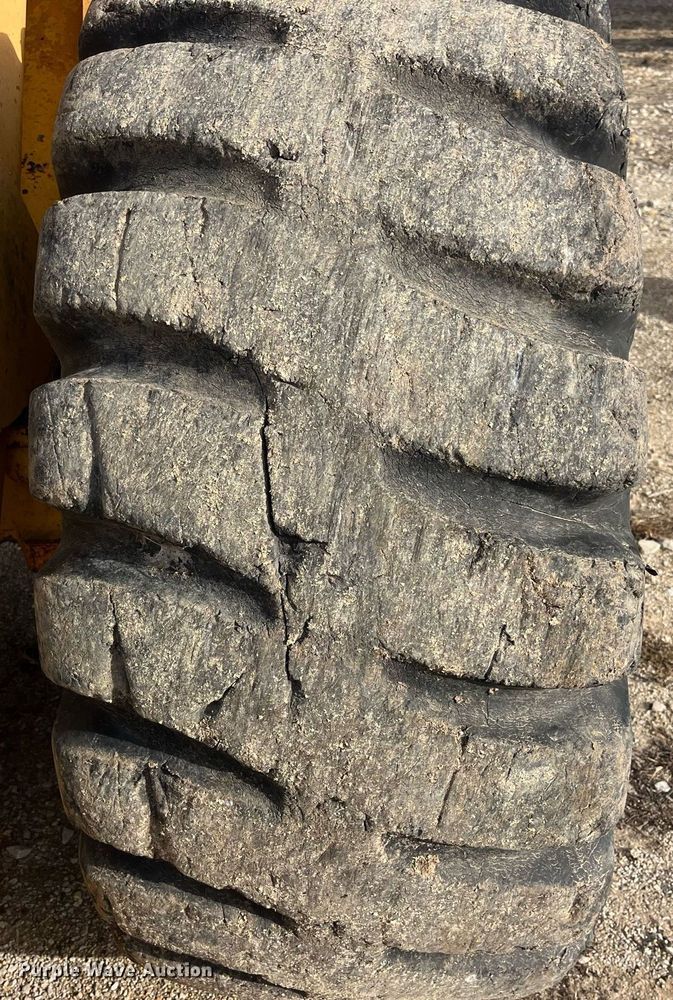 image for item DP2170 1975 John Deere 644BA  wheel loader