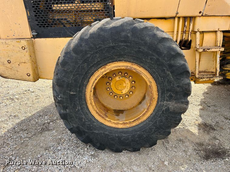 image for item DP2170 1975 John Deere 644BA  wheel loader