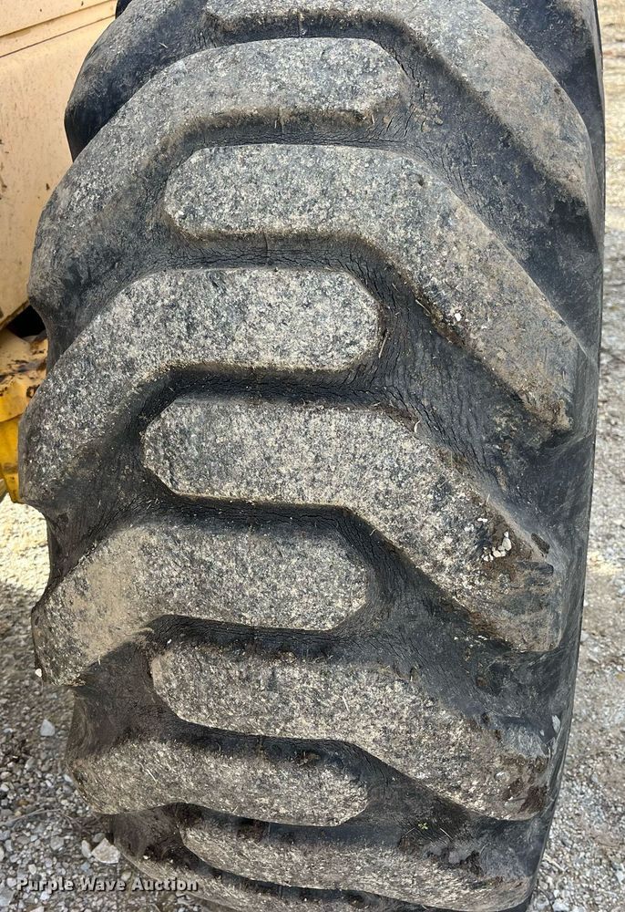 image for item DP2170 1975 John Deere 644BA  wheel loader