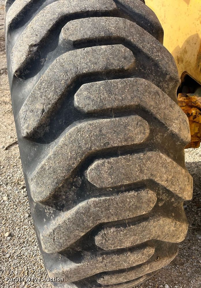 image for item DP2170 1975 John Deere 644BA  wheel loader