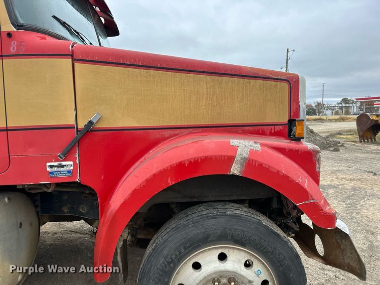 image for item DP3263 1985 Volvo White  water truck