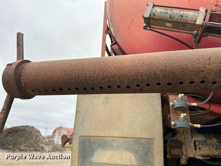 image for item DP3263 1985 Volvo White  water truck