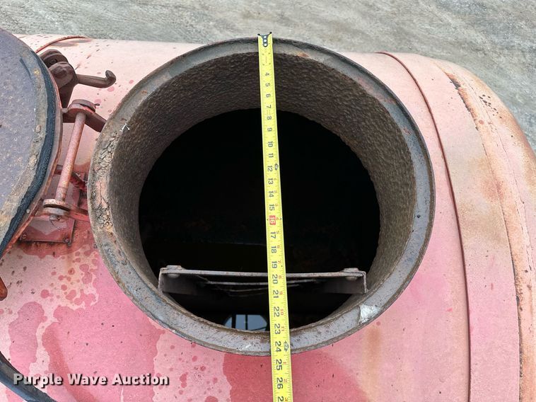 image for item DP3263 1985 Volvo White  water truck