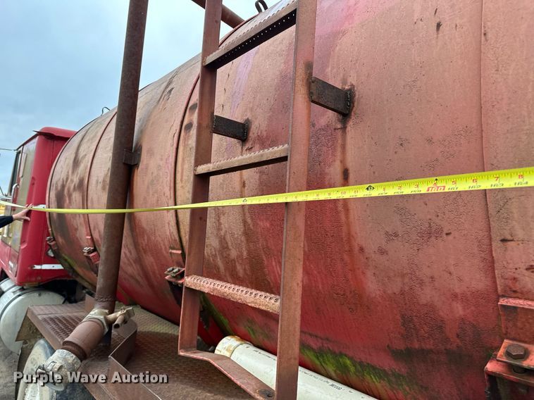 image for item DP3263 1985 Volvo White  water truck