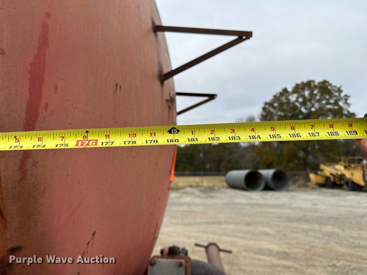 image for item DP3263 1985 Volvo White  water truck