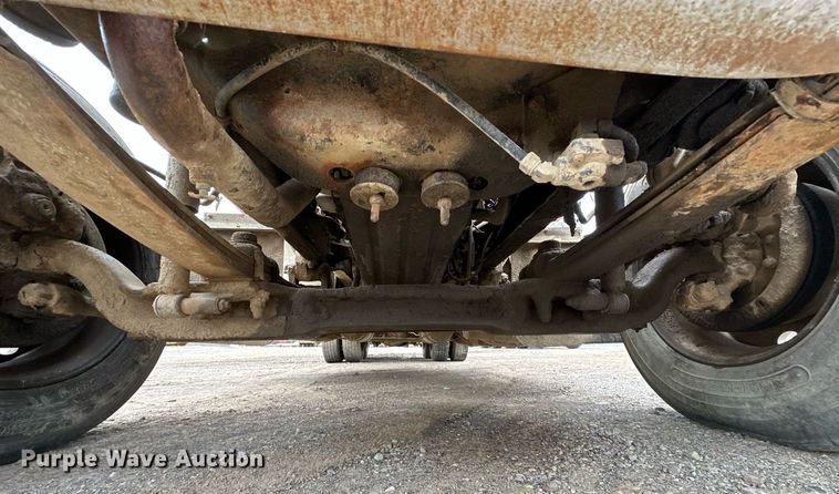 image for item DP3263 1985 Volvo White  water truck