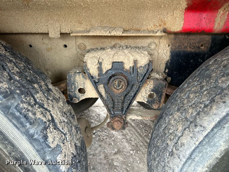 image for item DP3263 1985 Volvo White  water truck