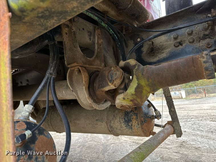 image for item DP3263 1985 Volvo White  water truck