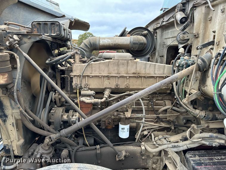 image for item DP3263 1985 Volvo White  water truck