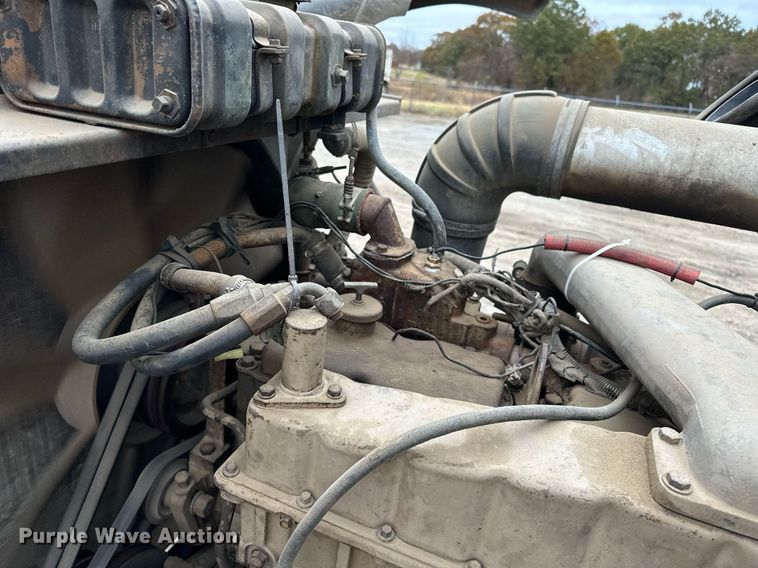 image for item DP3263 1985 Volvo White  water truck