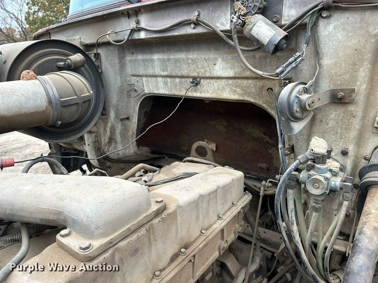 image for item DP3263 1985 Volvo White  water truck