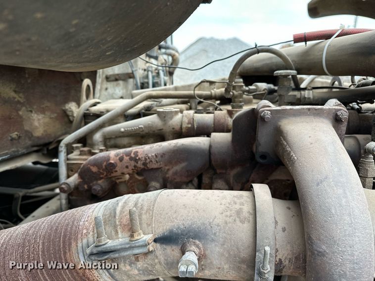 image for item DP3263 1985 Volvo White  water truck