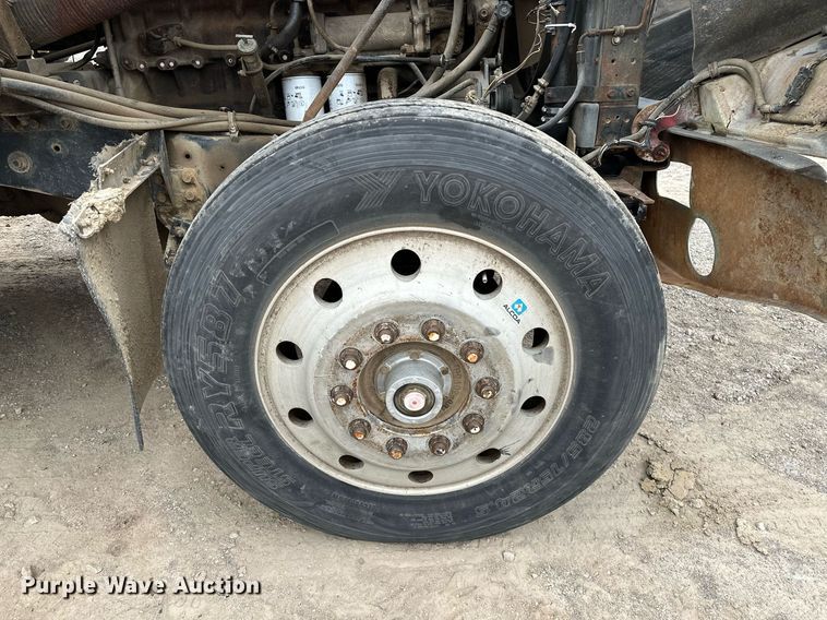 image for item DP3263 1985 Volvo White  water truck