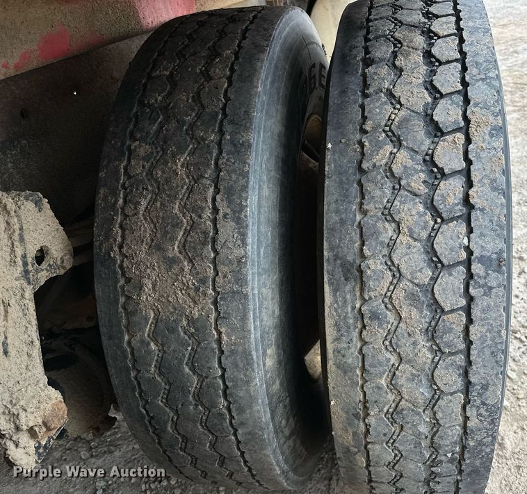 image for item DP3263 1985 Volvo White  water truck