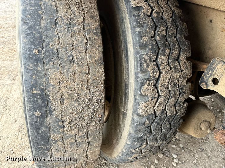 image for item DP3263 1985 Volvo White  water truck