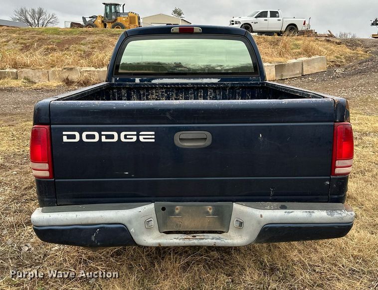 image for item DP3269 2001 Dodge Dakota  Quad Cab pickup truck