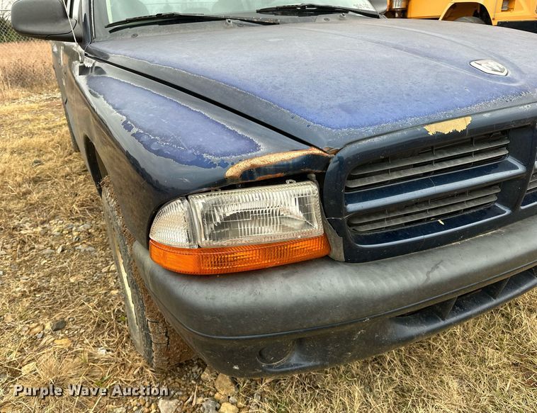 image for item DP3269 2001 Dodge Dakota  Quad Cab pickup truck