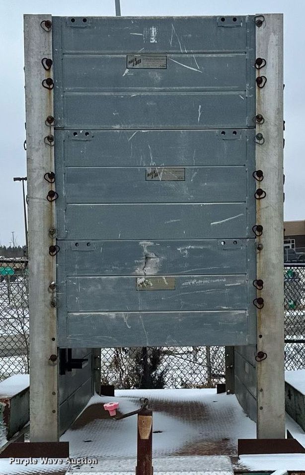 image for item DQ7407 Trench box