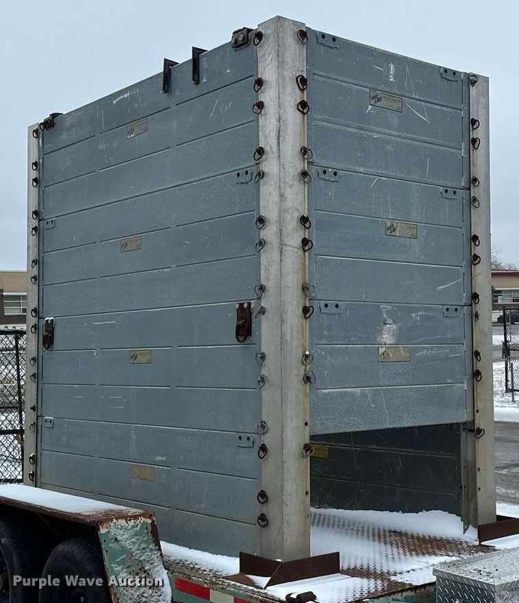 image for item DQ7407 Trench box