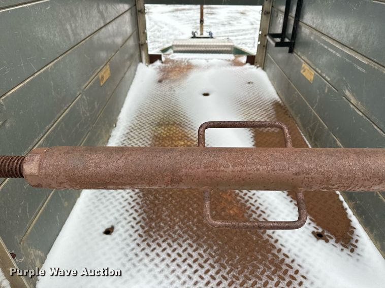 image for item DQ7407 Trench box