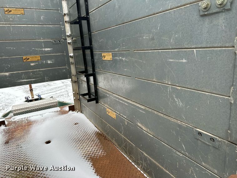 image for item DQ7407 Trench box