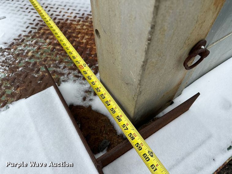 image for item DQ7407 Trench box