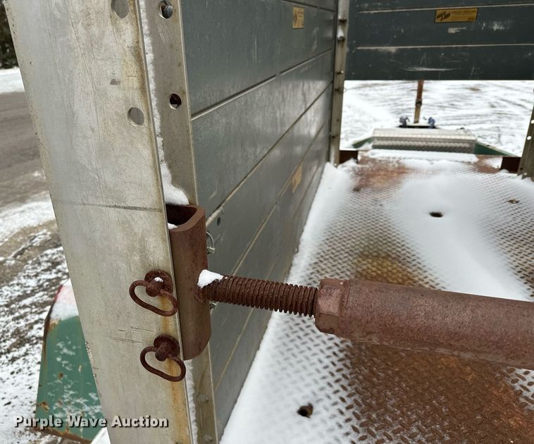 image for item DQ7407 Trench box