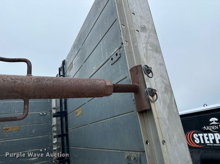 image for item DQ7407 Trench box