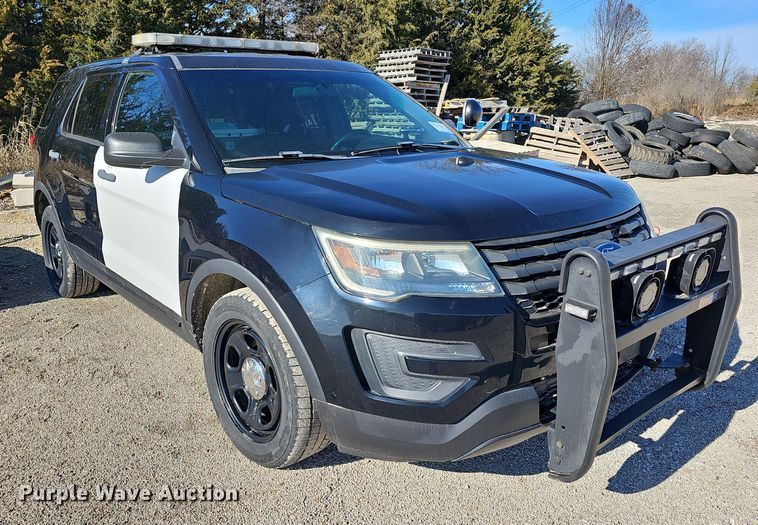 image for item DR5867 2016 Ford Explorer Police Interceptor  SUV