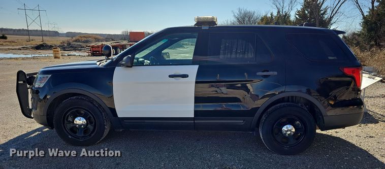 image for item DR5867 2016 Ford Explorer Police Interceptor  SUV