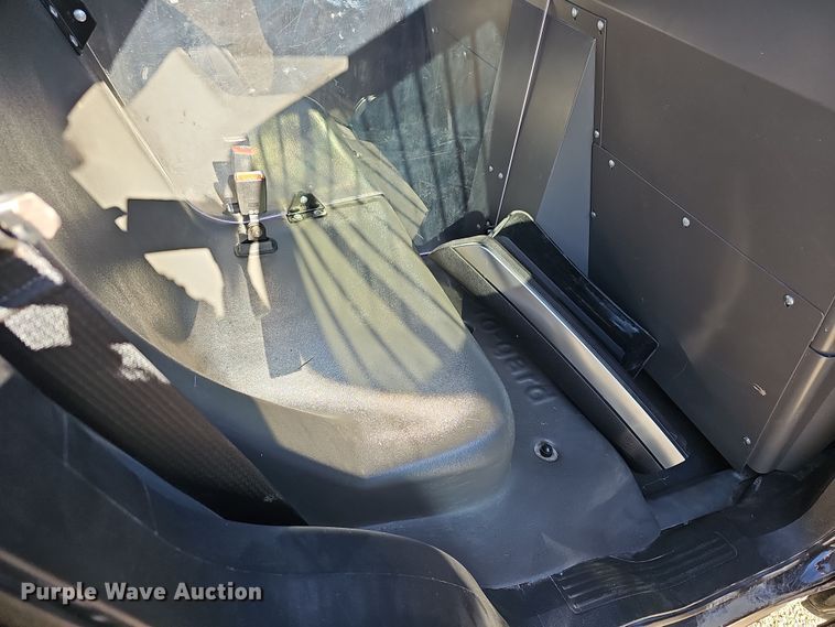 image for item DR5867 2016 Ford Explorer Police Interceptor  SUV