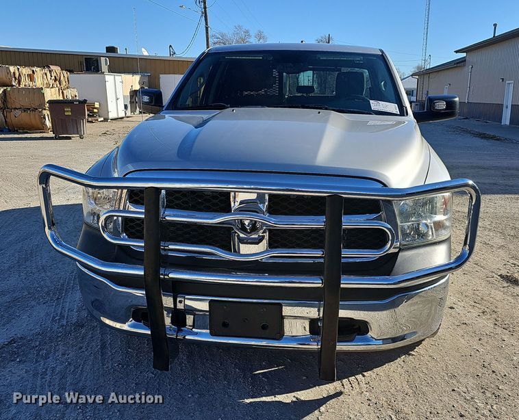 image for item DR5873 2014 Dodge Ram 1500  Crew Cab pickup truck