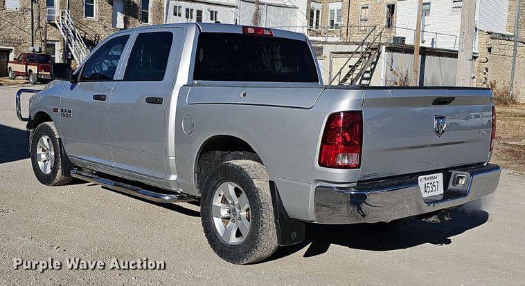 image for item DR5873 2014 Dodge Ram 1500  Crew Cab pickup truck