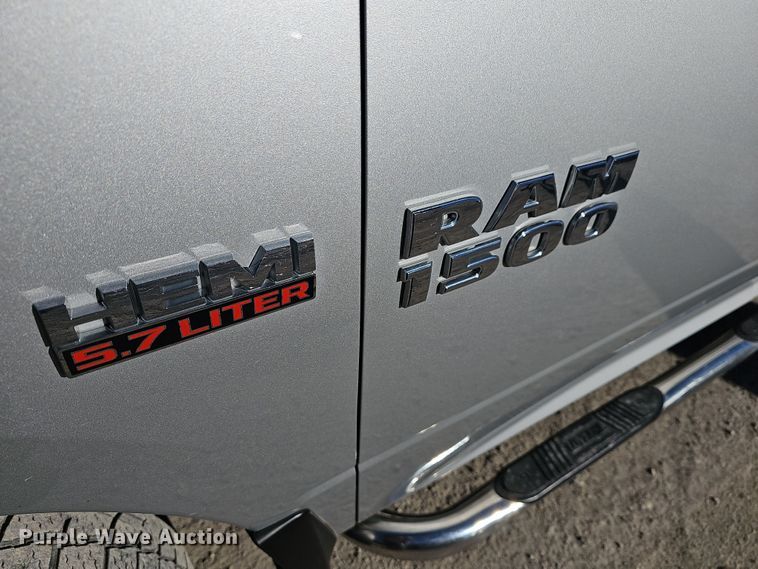 image for item DR5873 2014 Dodge Ram 1500  Crew Cab pickup truck