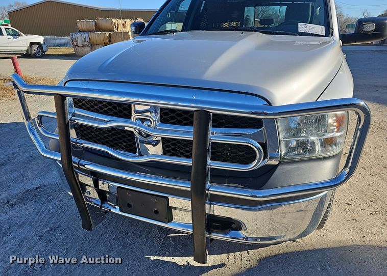 image for item DR5873 2014 Dodge Ram 1500  Crew Cab pickup truck