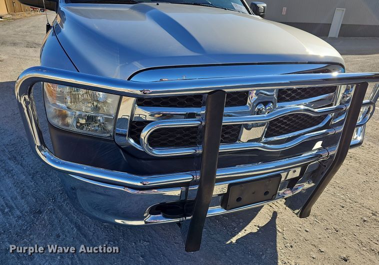 image for item DR5873 2014 Dodge Ram 1500  Crew Cab pickup truck