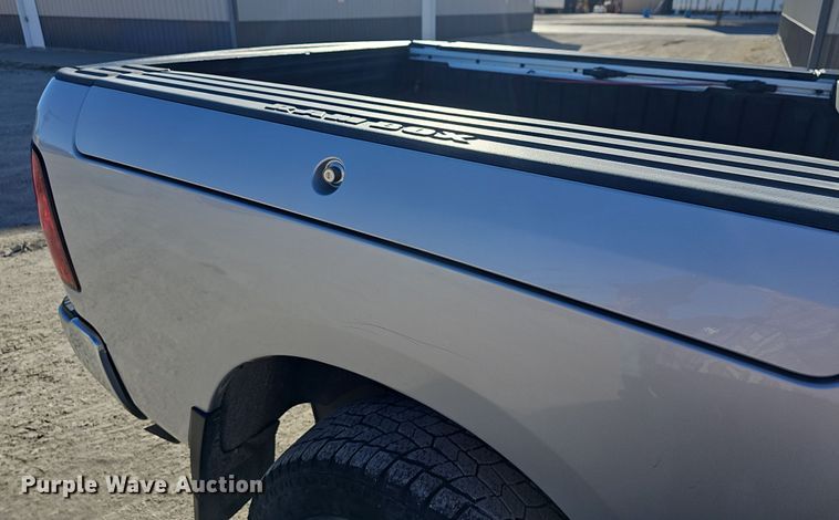 image for item DR5873 2014 Dodge Ram 1500  Crew Cab pickup truck