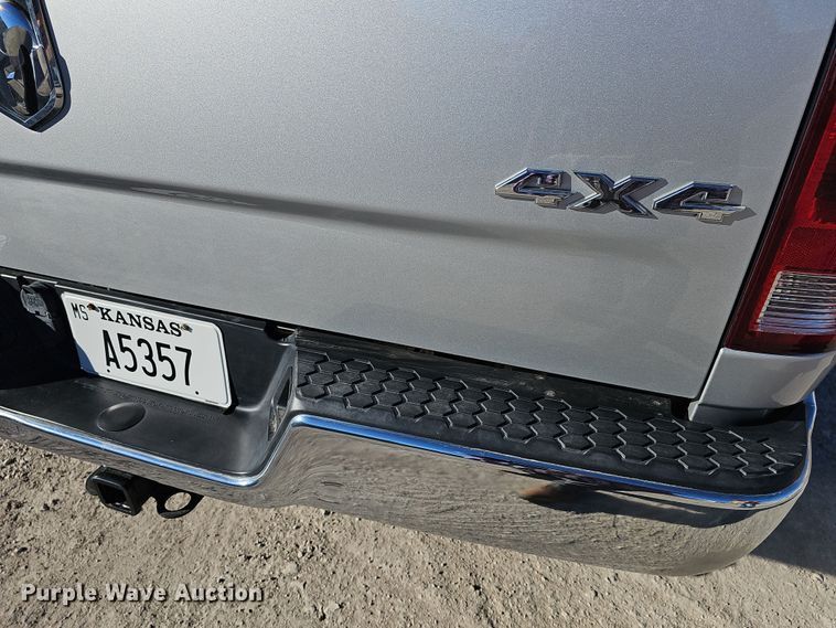 image for item DR5873 2014 Dodge Ram 1500  Crew Cab pickup truck