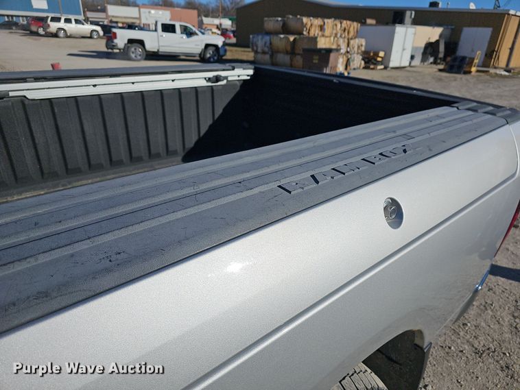 image for item DR5873 2014 Dodge Ram 1500  Crew Cab pickup truck