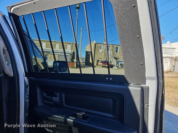 image for item DR5873 2014 Dodge Ram 1500  Crew Cab pickup truck