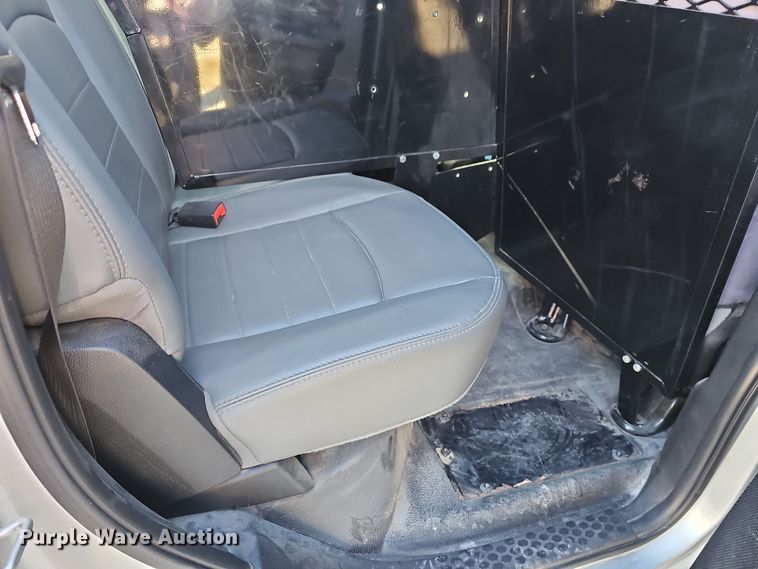 image for item DR5873 2014 Dodge Ram 1500  Crew Cab pickup truck