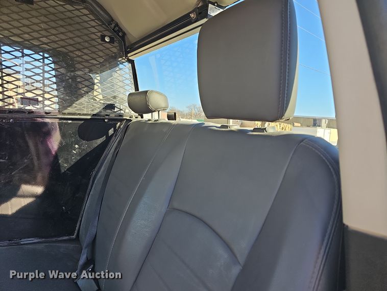 image for item DR5873 2014 Dodge Ram 1500  Crew Cab pickup truck