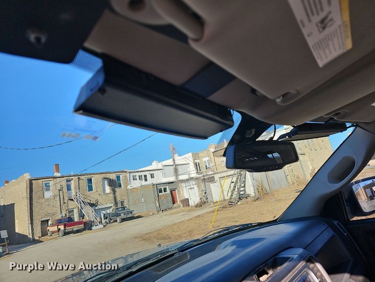 image for item DR5873 2014 Dodge Ram 1500  Crew Cab pickup truck