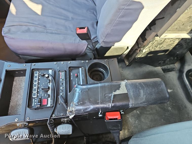 image for item DR5873 2014 Dodge Ram 1500  Crew Cab pickup truck