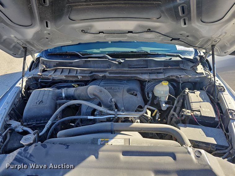 image for item DR5873 2014 Dodge Ram 1500  Crew Cab pickup truck