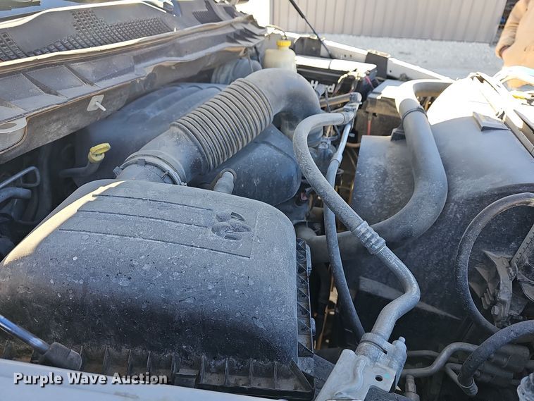 image for item DR5873 2014 Dodge Ram 1500  Crew Cab pickup truck